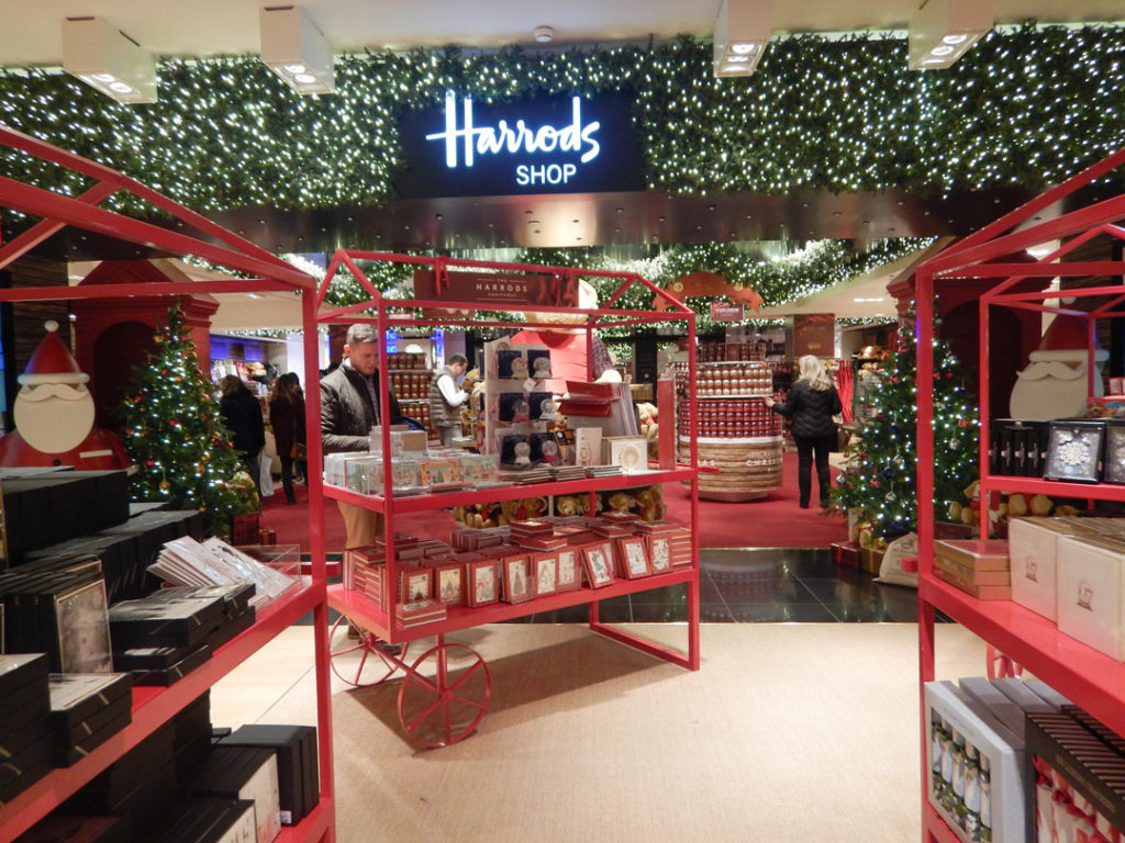 Decorazioni Natalizie Harrods.Harrods Il Centro Commerciale Dove La Magia Del Natale Prende Vita